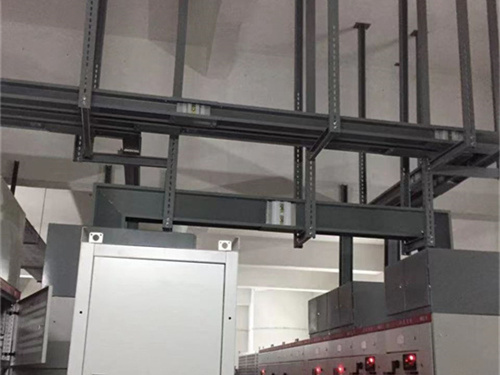 �ܼ���ĸ�߲�