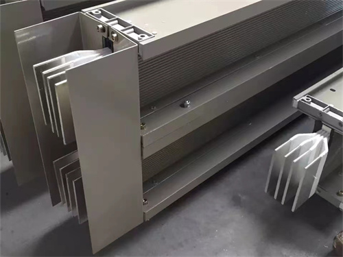 �ܼ���ĸ�߲�